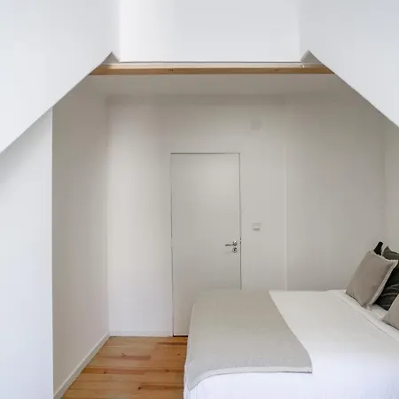 Апартаменти Authentic Graca - Cozy Flat With Local Soul Лісабон